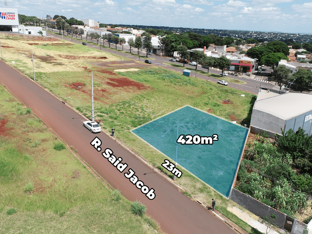 Terreno com 420 m² à Venda no Bom Jardim - Maringá